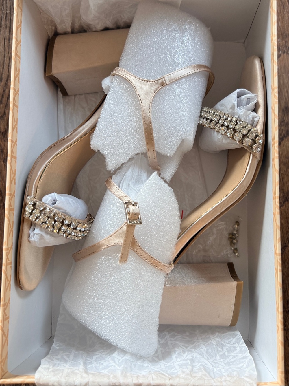 Jewel Badgley Mischka Lori Crystal Block Heel Sandals Champagne Satin Size 9 - Picture 7 of 14